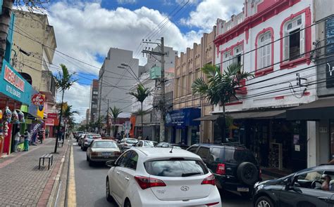 Comércio de Botucatu estará aberto neste feriado dia 15 informa