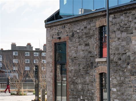 10 Hanover Quay Idi Awards