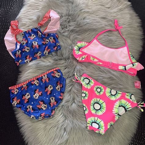 9 Hot Sexy Minnie Small Bikini Pics