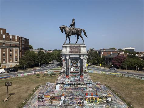 After Judges Ruling Richmonds Robert E Lee Statue Will Stay In