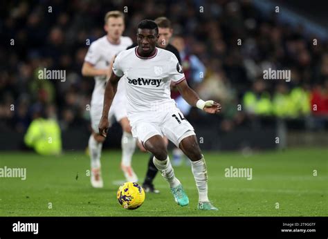 Turf Moor Burnley Lancashire Uk Th Nov Premier League