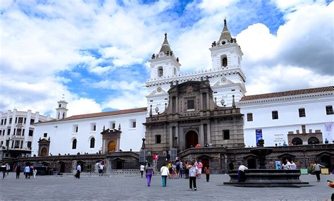 Conociendo El Ecuador Ecuador Ser Turista