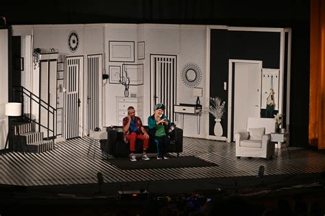 Teatrul Mic A Devenit MARE Pe Scena Festivalului Umorului Constantin