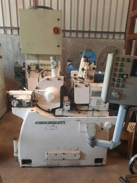 Cincinnati Dresser Hydraulic Centerless Grinder At Rs Sakinaka