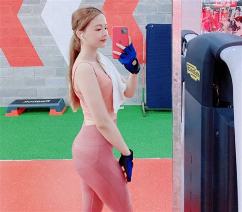 Siêu lòng trước vẻ đẹp băng thanh ngọc khiết của hot girl ảnh thẻ đẹp