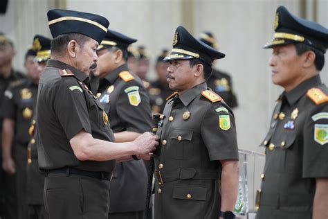 Lantik Agus Salim Jabat Kajati Sulsel Jaksa Agung Salah Satu Insan