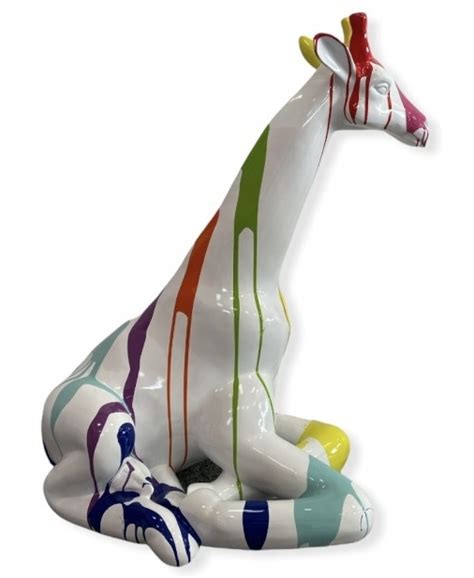 Statue Girafe En Resine Ht Cm Blanche Multicouleurs