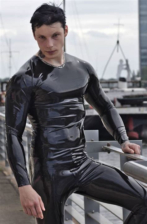 Pin Auf Hot Rubber