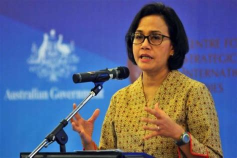 SINDO Hi Lite Sri Mulyani Ramal Ekonomi RI Hanya Tumbuh 3 7 Di 2021