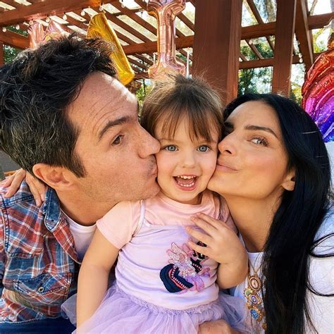 Aislinn Derbez confiesa la verdadera razón de su divorcio con Mauricio