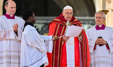 Papa Francisco Oficia La Misa Del Domingo De Ramos