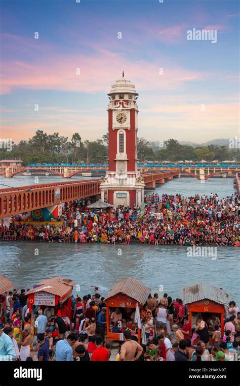 Har Ki Pauri Is A Famous Ghat On The Banks Of The Ganges In Haridwar