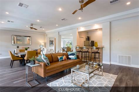 Conway Forest Apartments in Orlando, FL | Comfy 1-2 Bed | McKinley