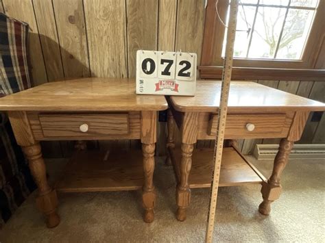 Amish oak end tables | Live and Online Auctions on HiBid.com