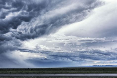 Illuminating Facts About Mammatus Clouds That You Never Knew - Science ...