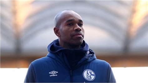 Schalke Verkauft Naldo An As Monaco Ehefrau Carla Bt Kritik Youtube