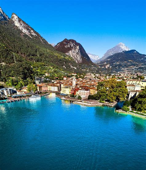 Safety on Lake Garda: Tips for Swimmers and Boaters