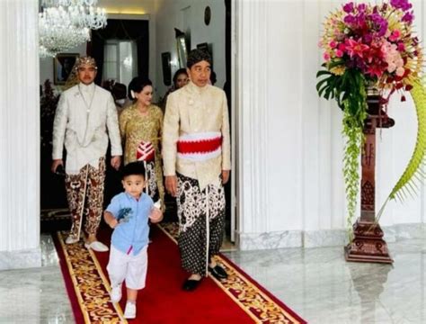 Senyum Sumringah Kaesang Pangarep Putra Bungsu Presiden Jokowi Jalani