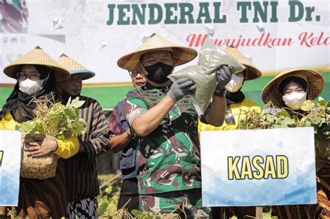 KSAD Jenderal Dudung Ke Prajurit Cukup Effendi Simbolon Sudah Minta