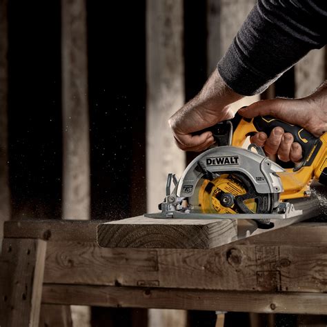 Xtreme V Max In Brushless Cordless Circular Saw Kit