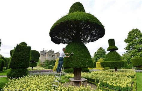 Shears At The Ready Staff At World S Largest Topiary Garden Begin