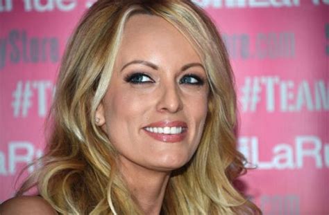 Donald Trump Gericht Spricht Ex Anwalt Von Stormy Daniels Schuldig