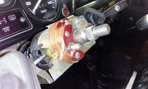Токосъёмник подогрева руля. — Land Rover Defender (L315/L316), 2,5 л ...