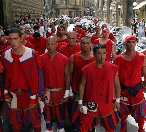 Hominis Aevum • Calcio Fiorentino: The Manliest Game On Earth ...