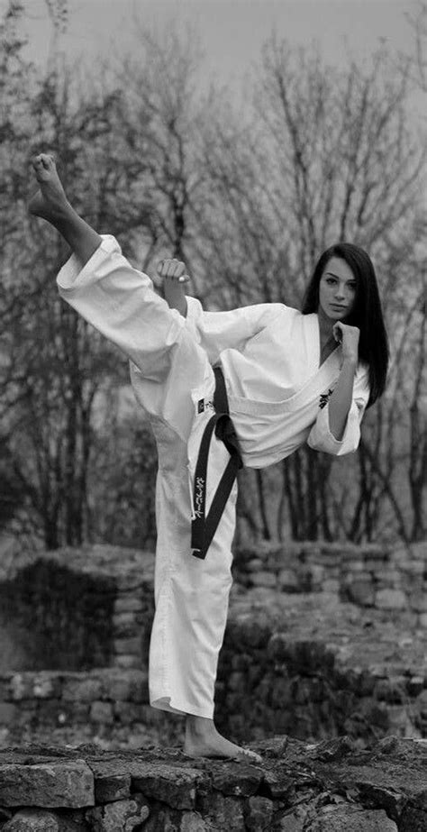 Pin By Eagle Wings On Quick Saves Martial Arts Girl Martial Arts Female Martial Artists