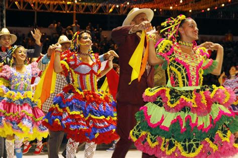 Ropa T Pica De Brasil Turismo Brasil