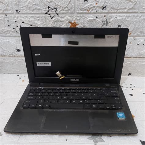 Jual Casing Bekas Laptop Asus X200m Siap Pasang Shopee Indonesia