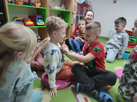 Latki I Zaj Cia Z Ochrony Zdrowia Prywatne T Czowe Przedszkole