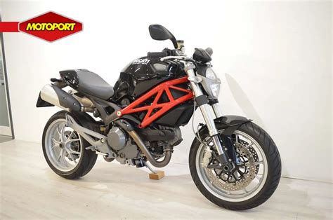 Ducati Monster 1100 Occasion Naked Rood In ASSEN Voor 6 190