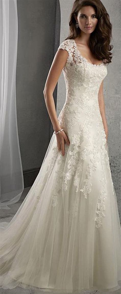 29 Fall Wedding Dresses with Amazing Details - Mrs to Be