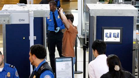 Tsa Agent Arrested For Allegedly Stealing 5 000 From Passenger S Jacket Fox News