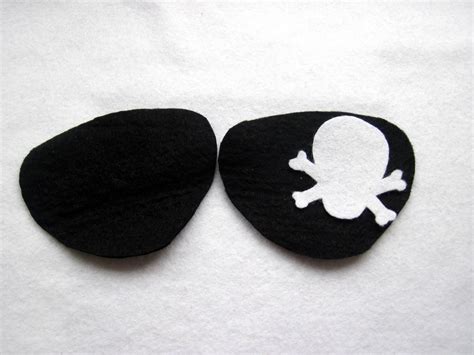 Graces Favours Craft Adventures How To Make A Felt Diy Pirate Eye Patch Tutorial