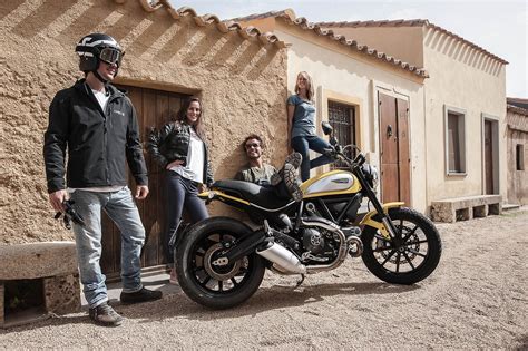 Photos Ducati Unveils New Retro Scrambler