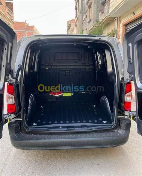 Fiat Doblo Vu 2023 Doblo Oum el bouaghi Algérie