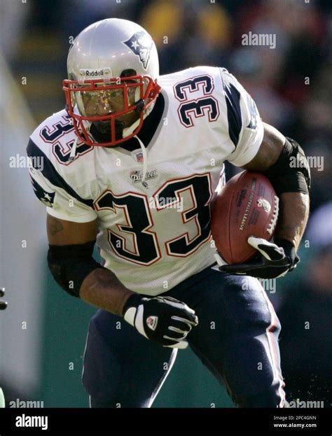 New England Patriots Kevin Faulk 33 Runs With The Ball During The