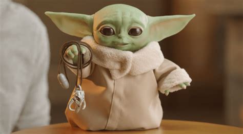 Hasbro Is Releasing A Baby Yoda Animatronic Doll And I'm Freaking Out