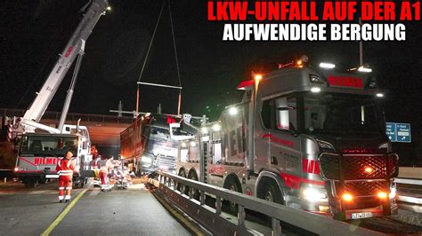 Schwierige Bergung Nach Lkw Unfall Sattelzug Fuhr Auf A Auf