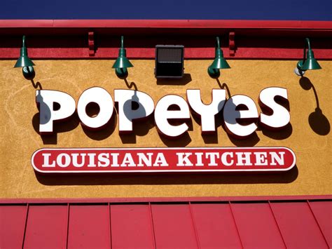 Georgia Woman Accused Of Crashing Her Suv Into A Popeyes After Staffers