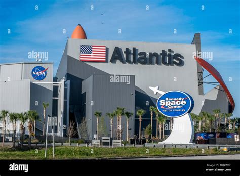 Nasa space museum visitors hi-res stock photography and images - Alamy