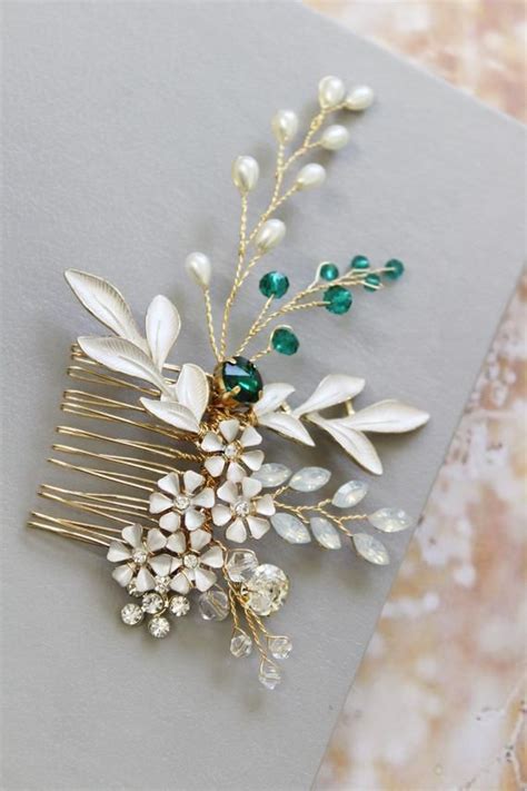 Gold Emerald Green Wedding Hair Comb Bridal Hair Comb Etsy Uk Emerald Green Weddings Flower