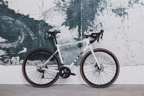 Cube Bicicleta Ruta Attain Gtc Race Aro C Race Flashwhite Rideshop