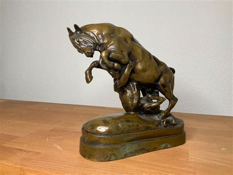 Bronze animalier taureau Tierbronze Stier signé BARYE Kaufen auf Ricardo