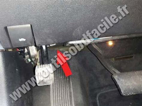 OBD Stecker In Lancia Thema 2011 2014 Einfach Ihren Adapter Finden