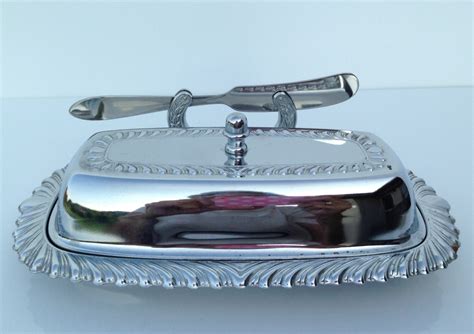 Vintage Heavy Silver Plated Covered Butter Dish With Glass Insert