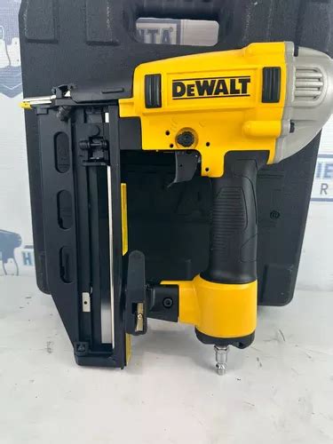 Clavadora Neumatica Dewalt Calibre 16 2 1 2 Dwfp71917