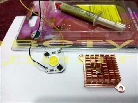 Светодиодный чип на 220 вольт Led chip for 220 volts - YouTube